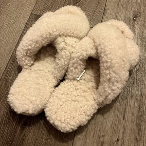 EMU sheepskin slippers